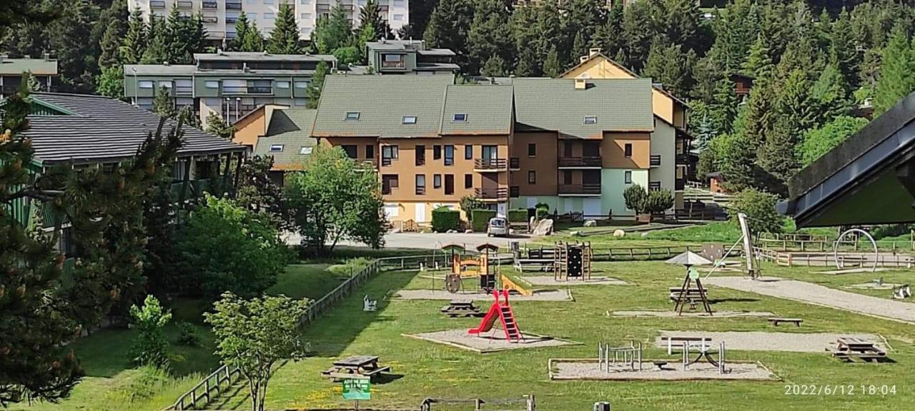 Apt Confortable Au Pied Des Pistes Et De La Foret Bolquere Pyrenees 2000 Eksteriør billede